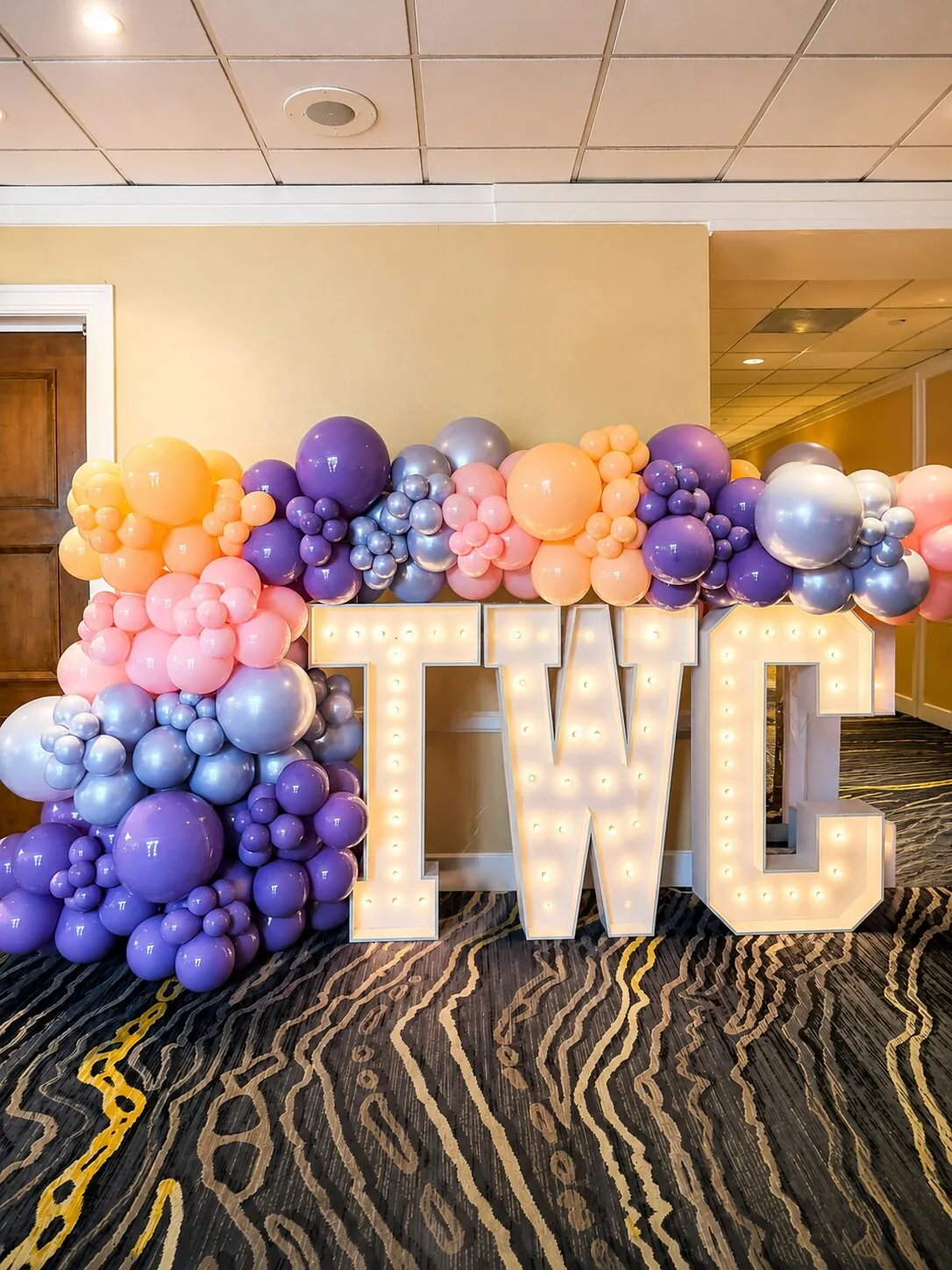 Decoración de eventos corporativos realizada por GoPhoenix