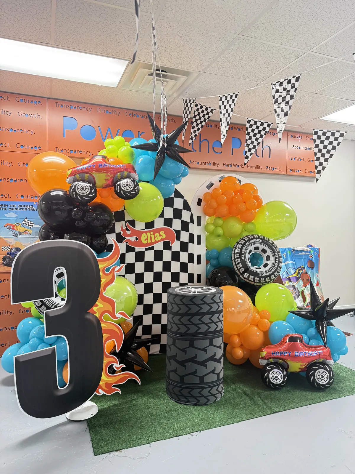 Decoración de cumpleaños infantiles realizada por GoPhoenix